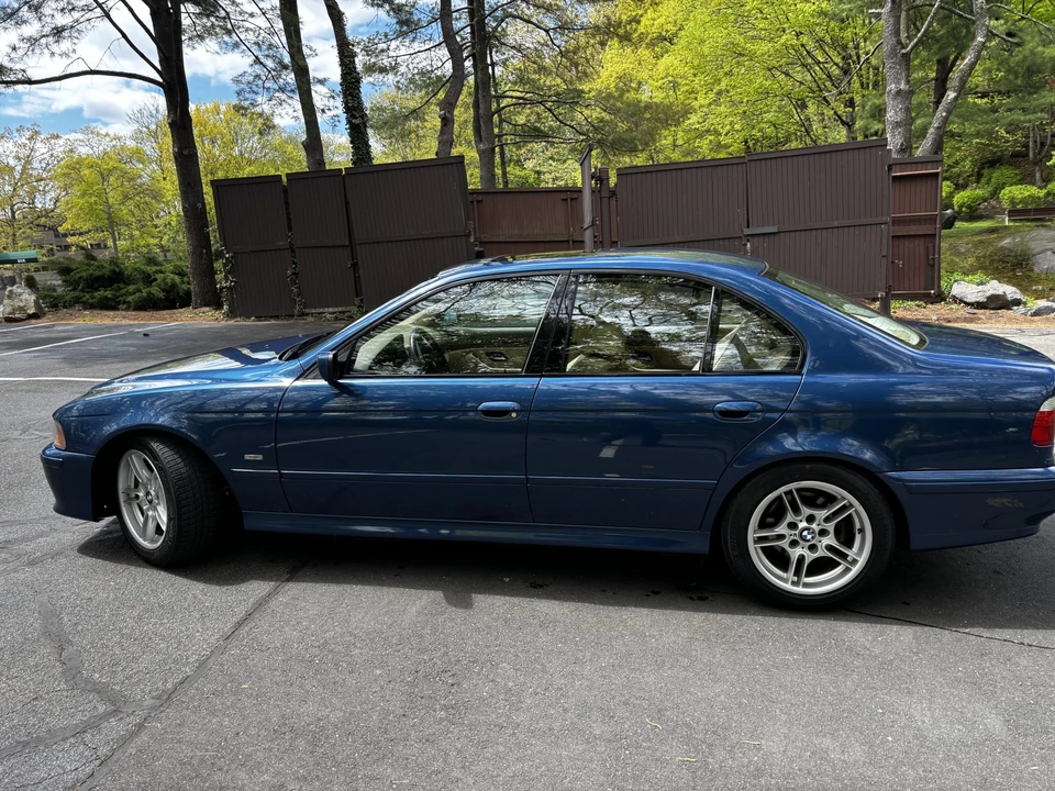 2001 BMW E39 540i - Image 14 of 31