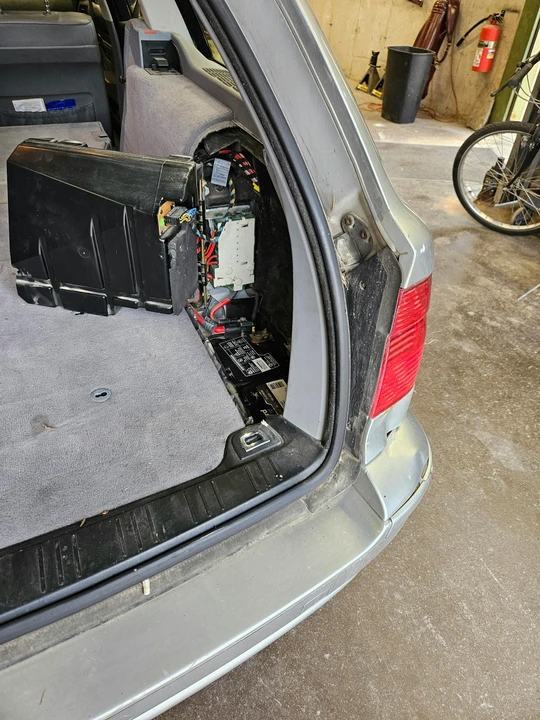 2001 BMW E39 540i - Image 6 of 17
