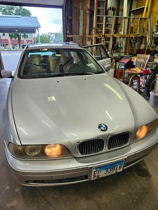 2001 BMW E39 540i - Image 2 of 17