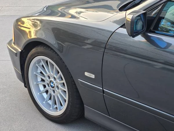2001 BMW E39 540i - Image 17 of 21