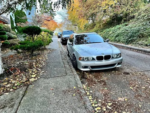 2001 BMW 540i