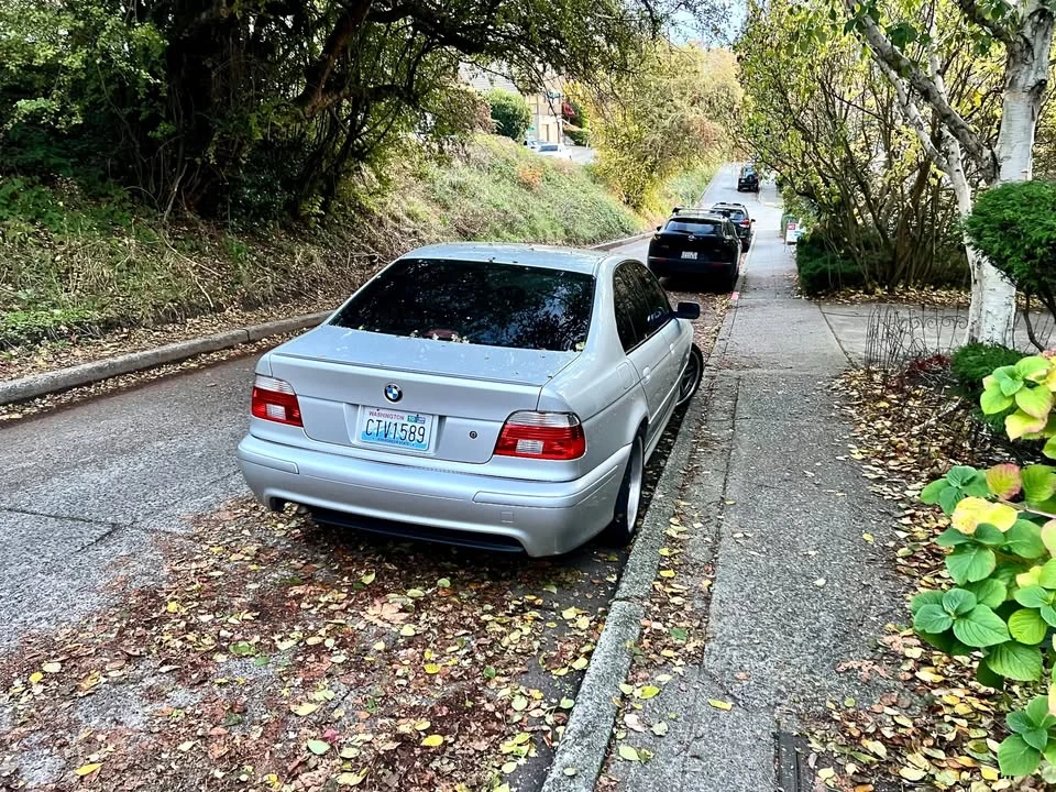 2001 BMW E39 540i - Image 2 of 2