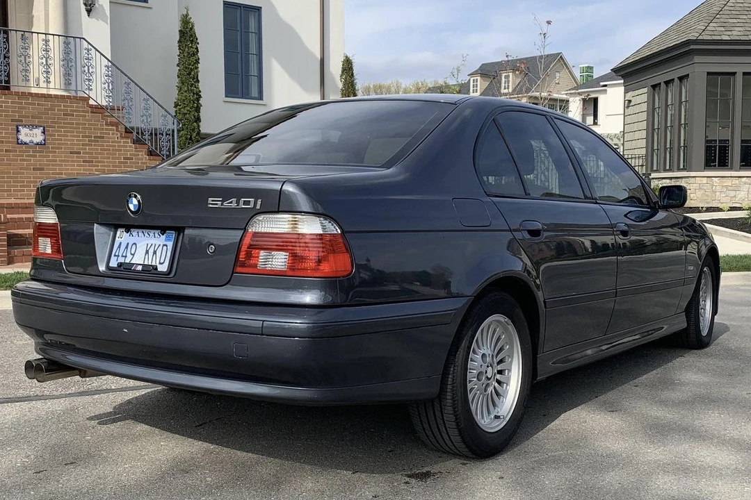 2001 BMW E39 540i - Image 4 of 7