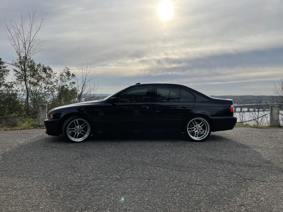 2001 BMW E39 540i - Image 11 of 31