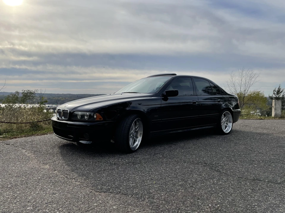 2001 BMW E39 540i - Image 9 of 31