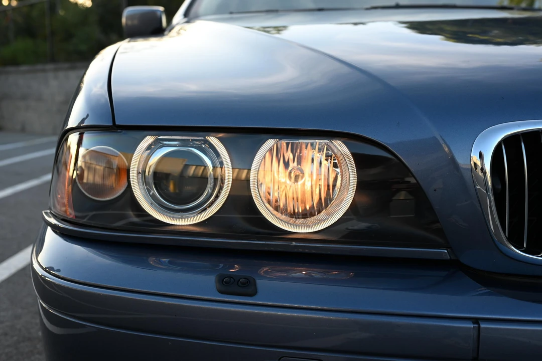 2001 BMW E39 540i - Image 12 of 31