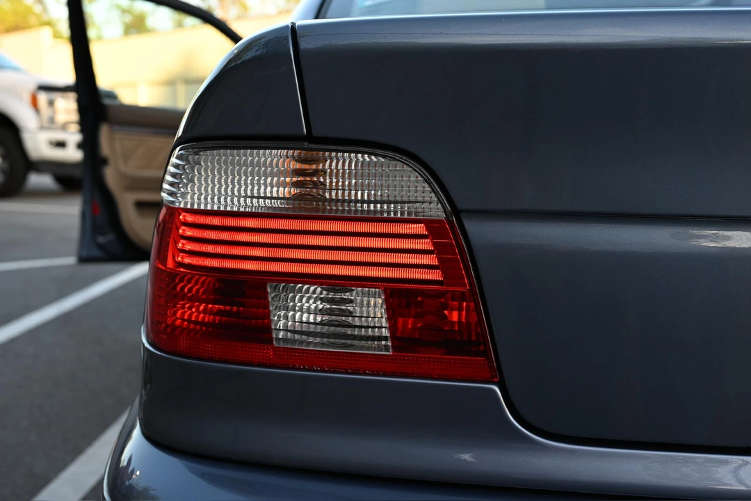 2001 BMW E39 540i - Image 20 of 31
