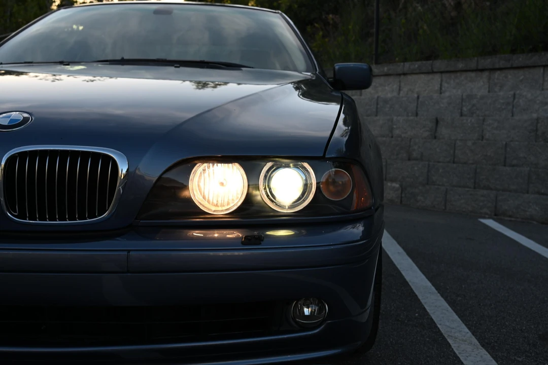 2001 BMW E39 540i - Image 13 of 31