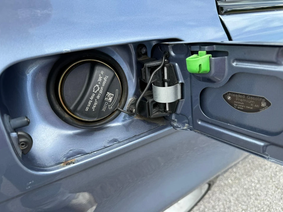 2001 BMW E39 540i - Image 24 of 31