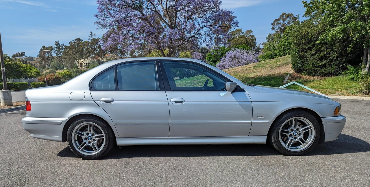 2001 BMW E39 540i - Image 12 of 31