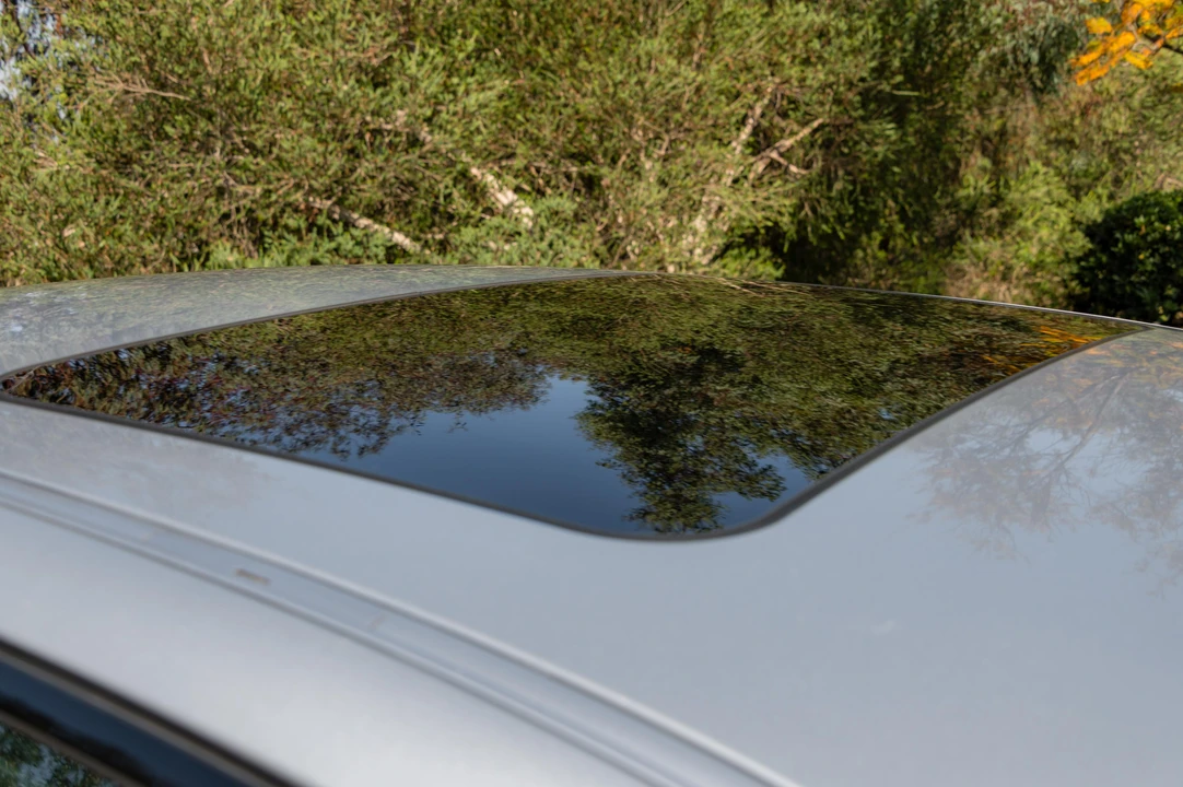 2001 BMW E39 540i - Image 28 of 31