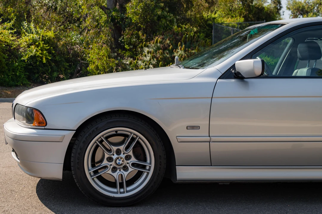 2001 BMW E39 540i - Image 20 of 31