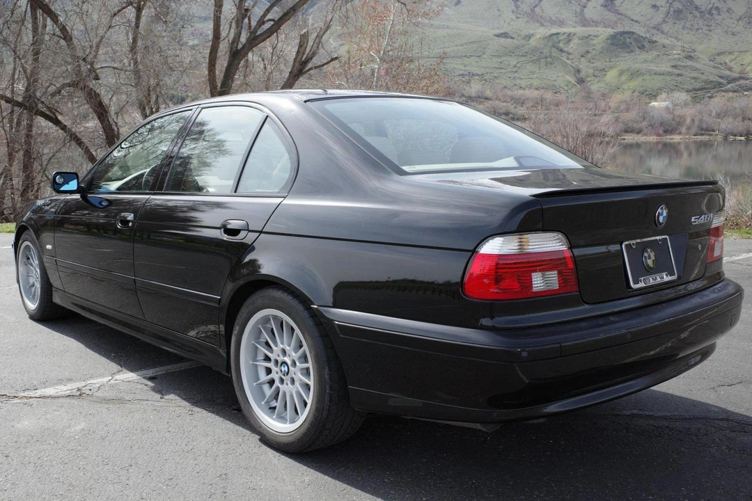 2001 BMW E39 540i - Image 4 of 7