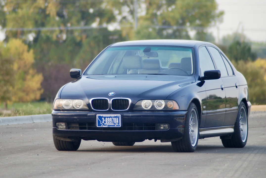 2001 BMW E39 540i - Image 9 of 31