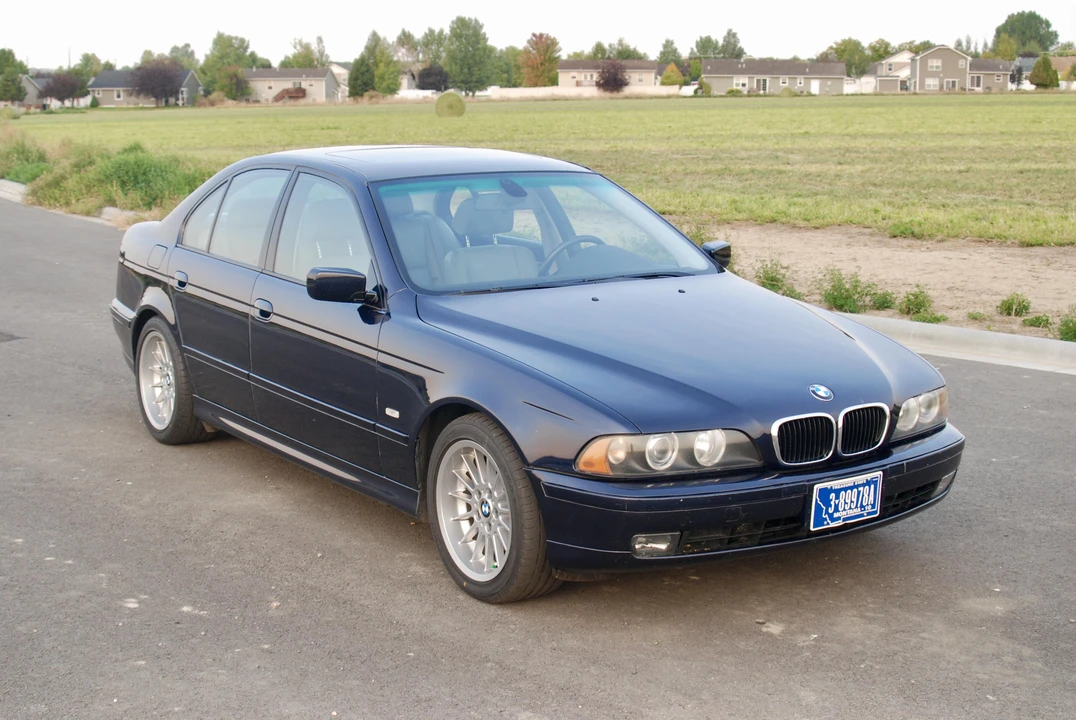 2001 BMW E39 540i - Image 19 of 31