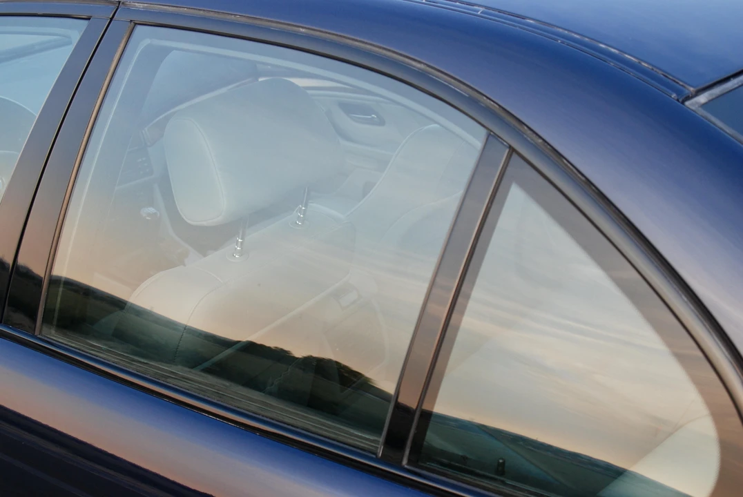 2001 BMW E39 540i - Image 24 of 31