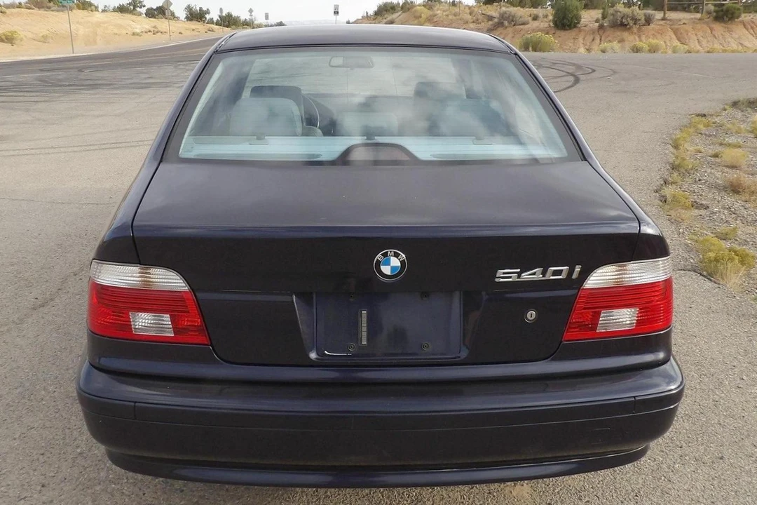 2001 BMW E39 540i - Image 5 of 5