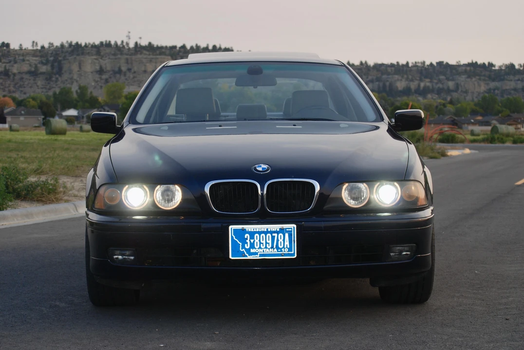 2001 BMW E39 540i - Image 4 of 31