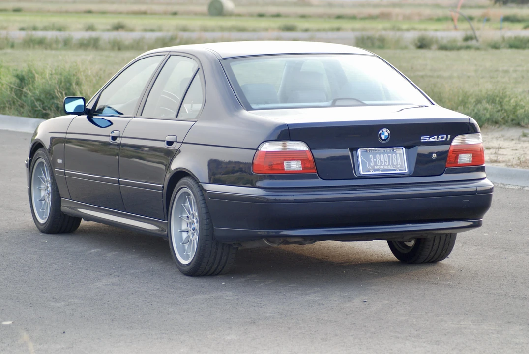 2001 BMW E39 540i - Image 12 of 31