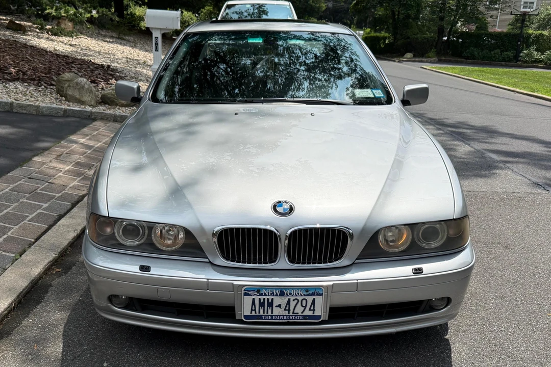 2001 BMW E39 540i - Image 2 of 31