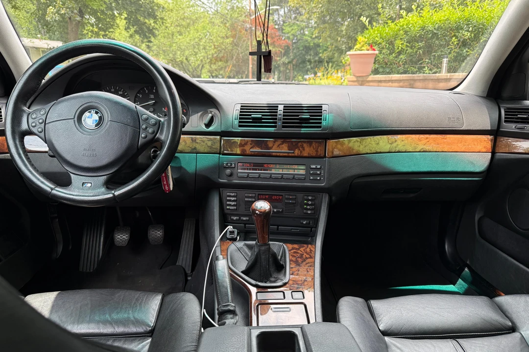 2001 BMW E39 540i - Image 27 of 31