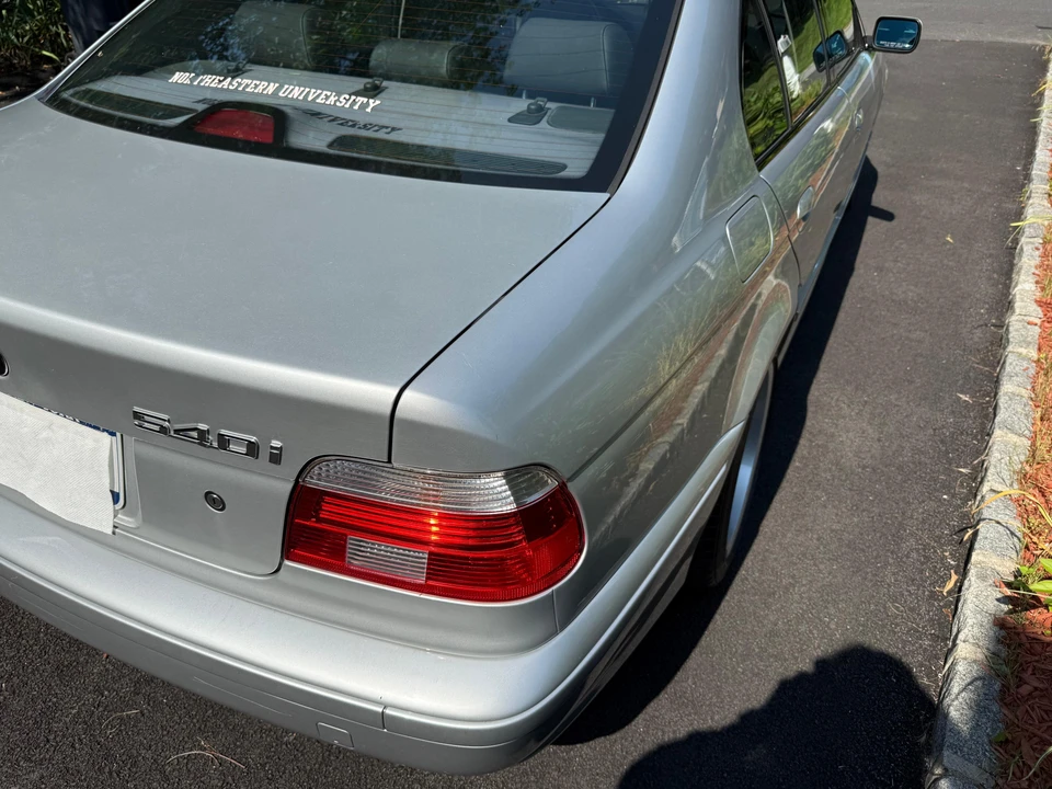 2001 BMW E39 540i - Image 16 of 31