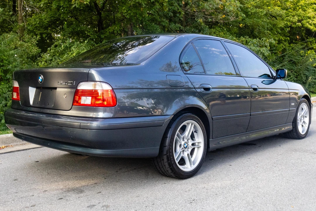 2001 BMW E39 540i - Image 4 of 31