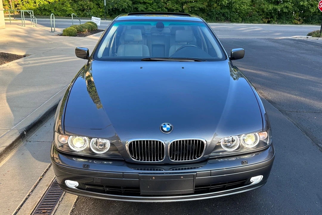2001 BMW E39 540i - Image 6 of 31