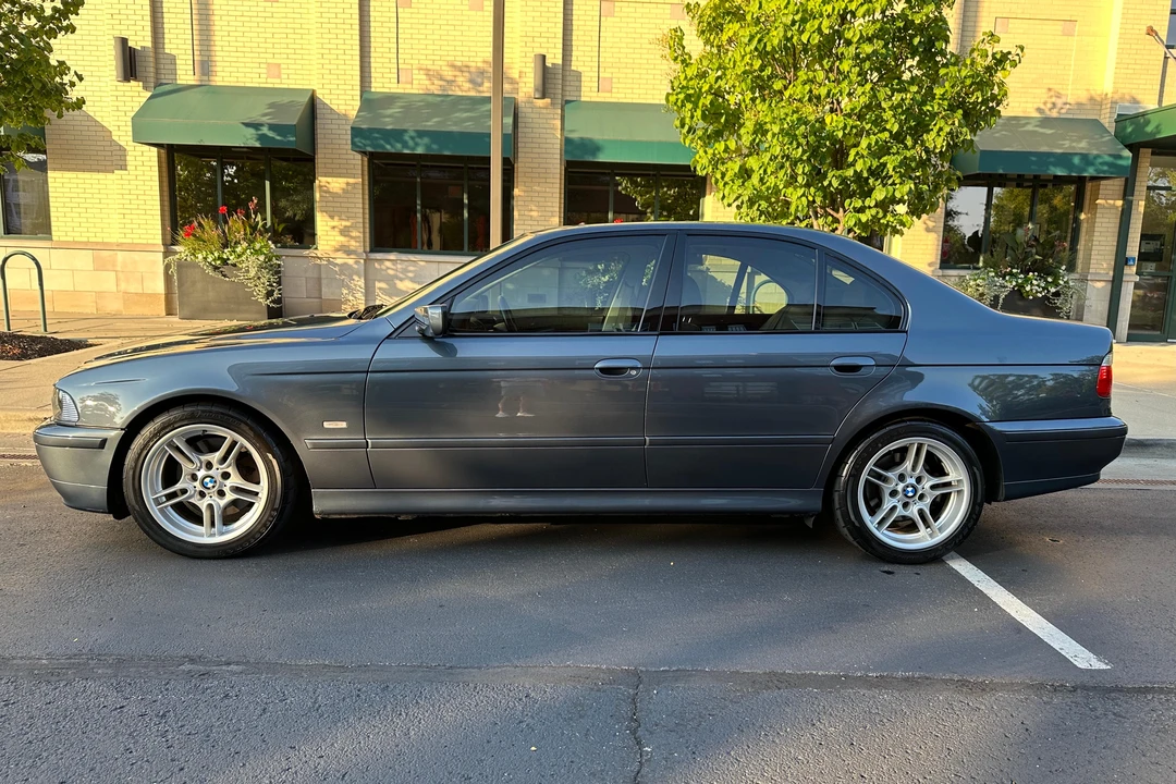 2001 BMW E39 540i - Image 12 of 31
