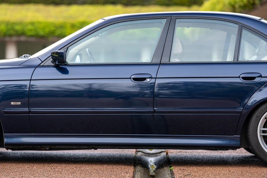 2001 BMW E39 540i - Image 19 of 31