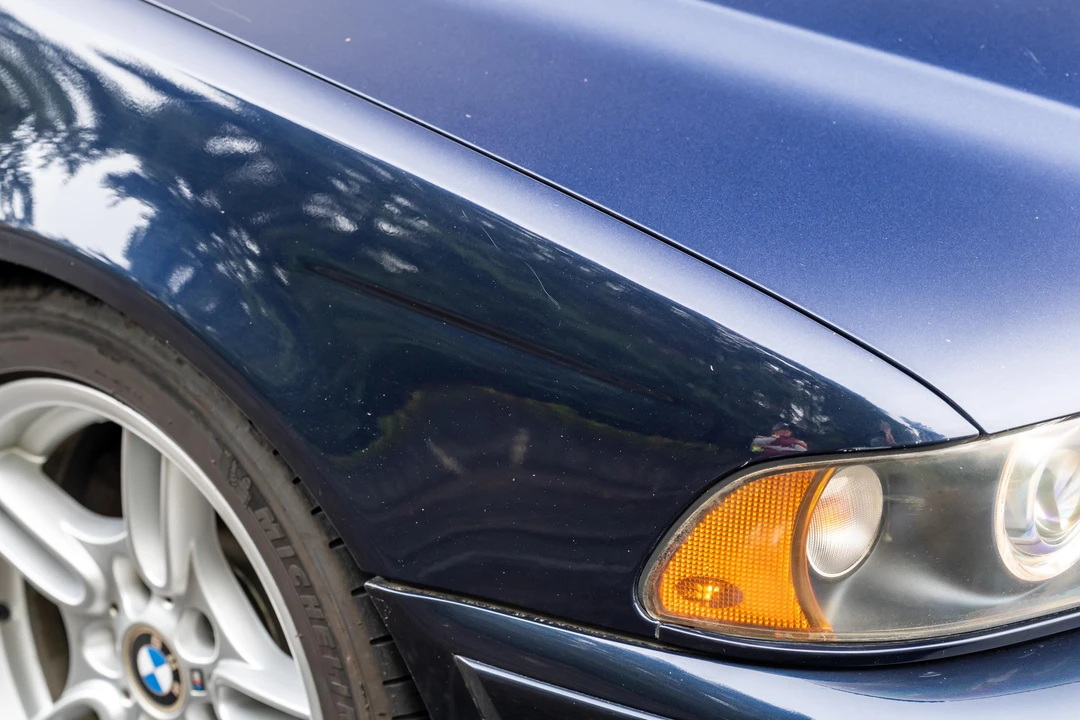 2001 BMW E39 540i - Image 9 of 31