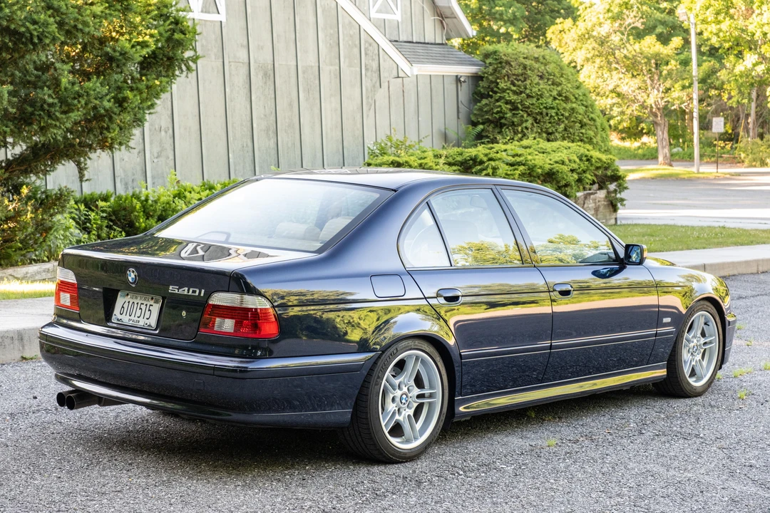 2001 BMW E39 540i - Image 8 of 31