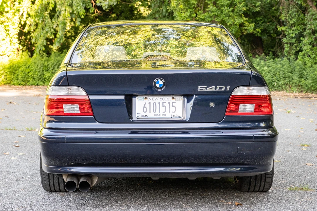 2001 BMW E39 540i - Image 5 of 31