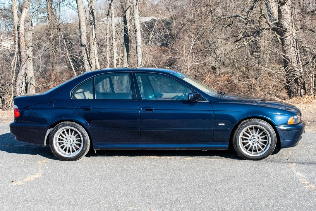 2001 BMW E39 540i - Image 3 of 31