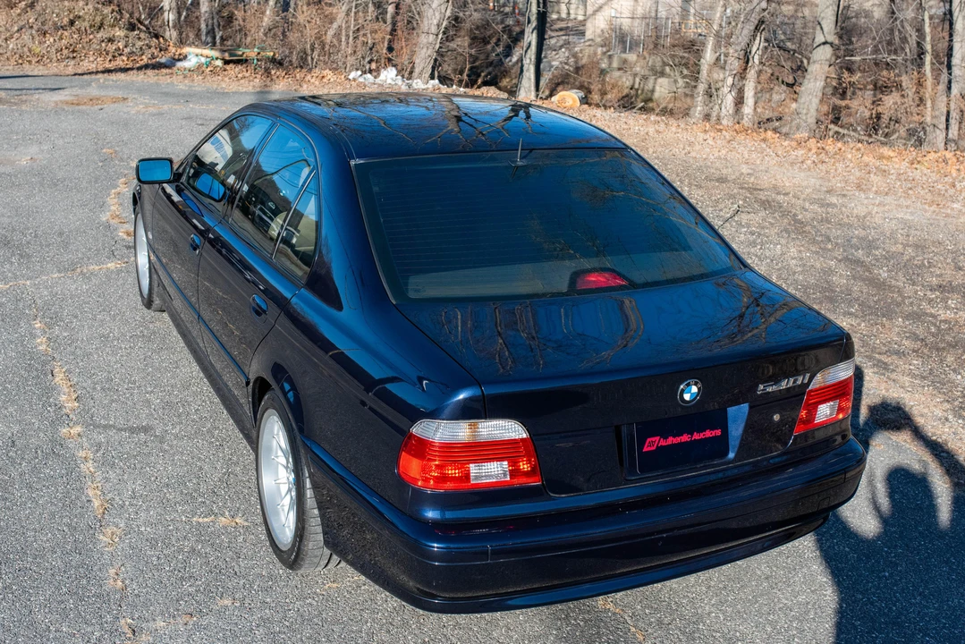 2001 BMW E39 540i - Image 14 of 31