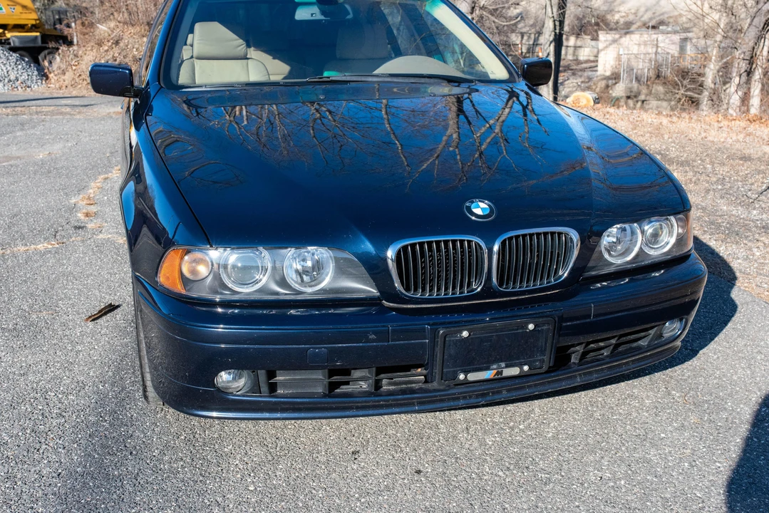 2001 BMW E39 540i - Image 28 of 31