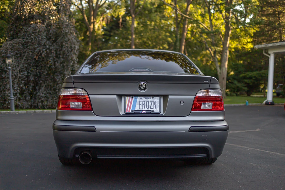 2001 BMW E39 540i - Image 10 of 31