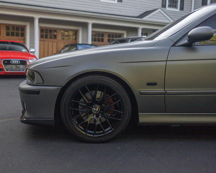 2001 BMW E39 540i - Image 24 of 31