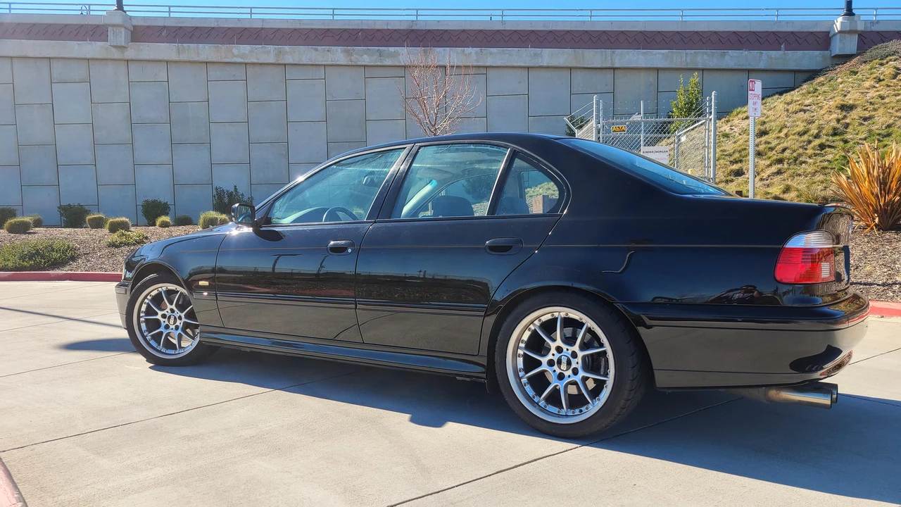 2001 BMW E39 540i - Image 8 of 31