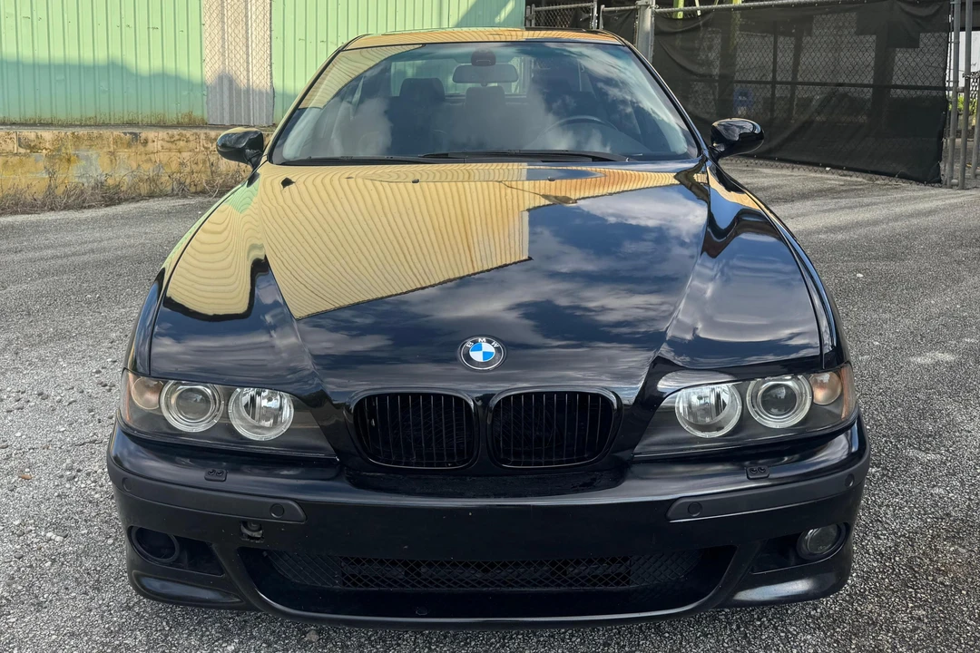 2001 BMW E39 540i - Image 2 of 31