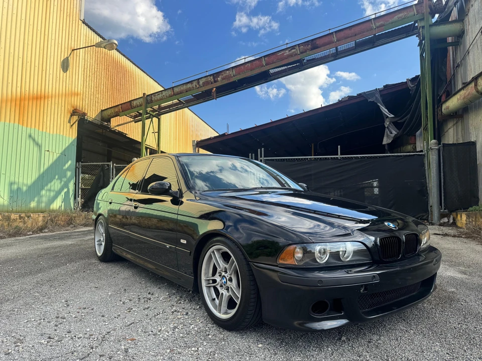 2001 BMW E39 540i - Image 13 of 31
