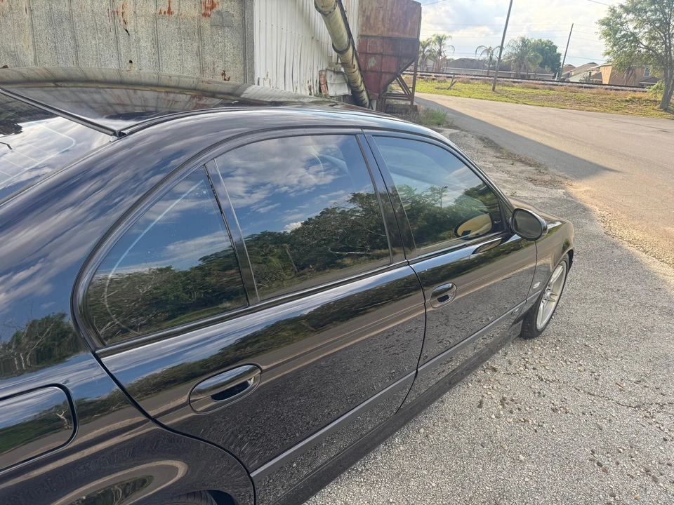 2001 BMW E39 540i - Image 25 of 31