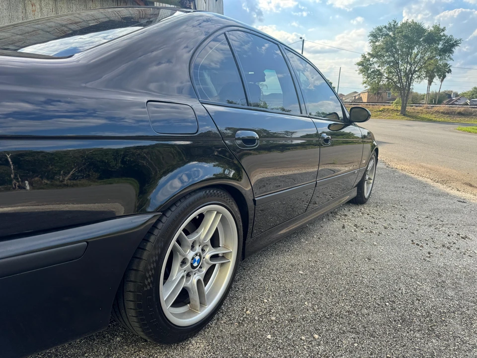 2001 BMW E39 540i - Image 24 of 31
