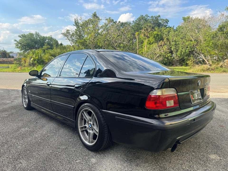 2001 BMW E39 540i - Image 9 of 31