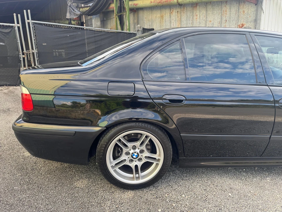 2001 BMW E39 540i - Image 23 of 31