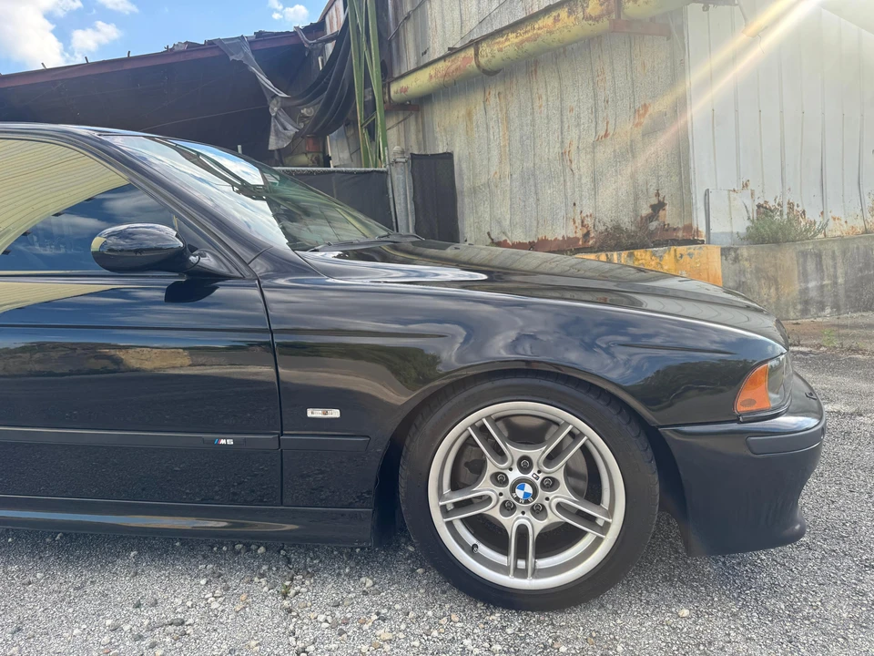 2001 BMW E39 540i - Image 26 of 31