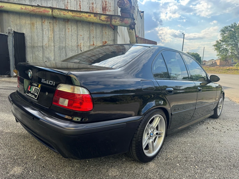 2001 BMW E39 540i - Image 11 of 31