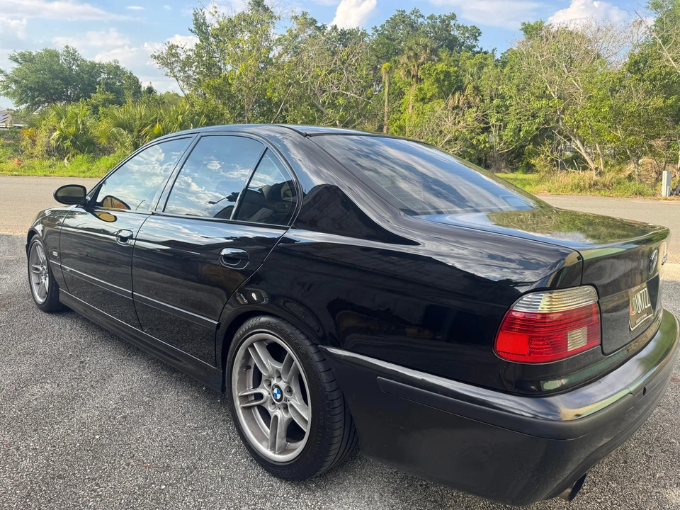 2001 BMW E39 540i - Image 8 of 31
