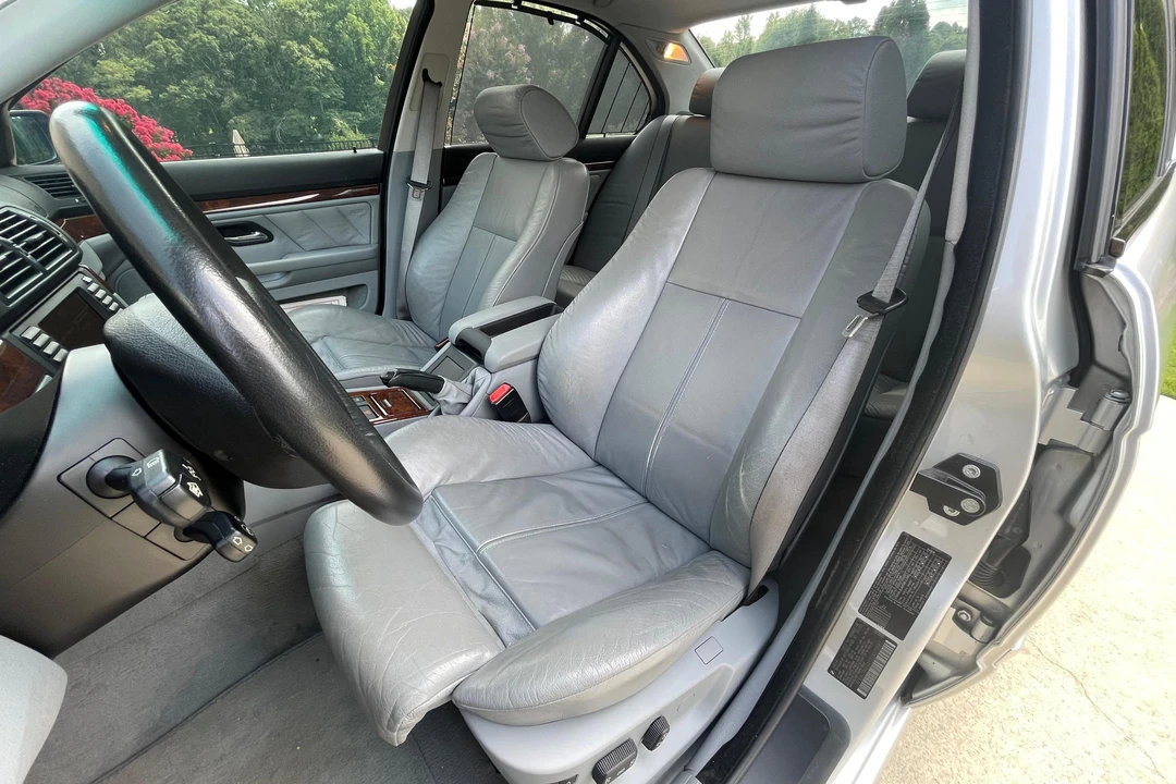 2001 BMW E39 540i - Image 29 of 31