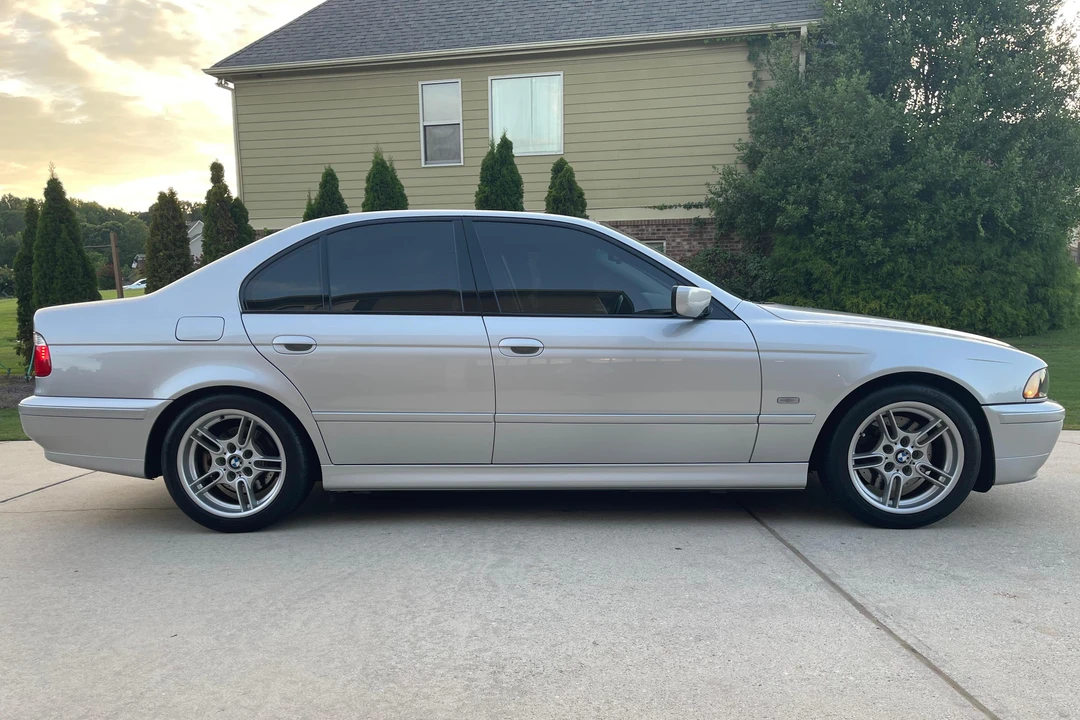 2001 BMW E39 540i - Image 3 of 31